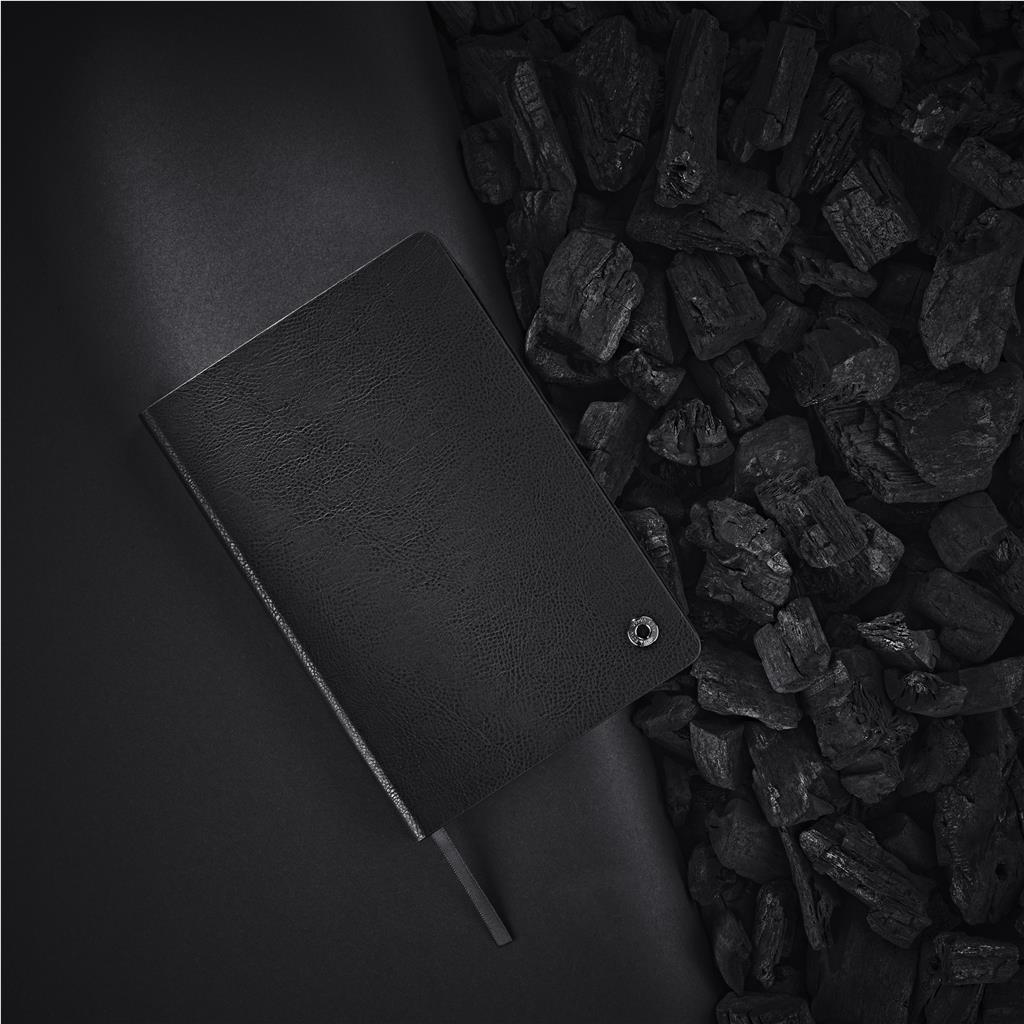 AV-19143_LIFESTYLE